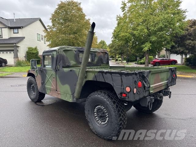 AM General M1123 Pick up/Dropside