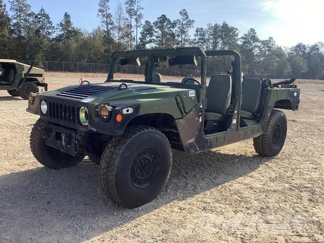 AM General M1123 Pick up/Dropside