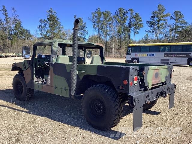 AM General M1152 Pikapai / Bortiniai sunkvežimiai