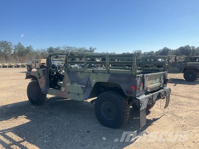 AM General M1152 Pick up/Dropside