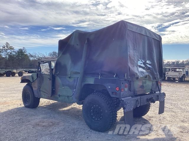 AM General M1152 Pikapai / Bortiniai sunkvežimiai