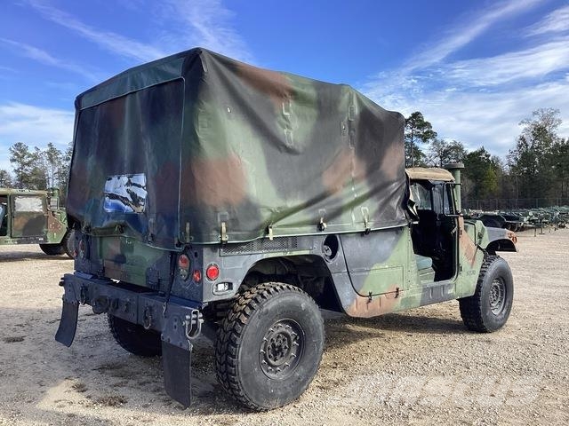 AM General M1152 Pikapai / Bortiniai sunkvežimiai