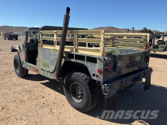 AM General M1152 Pik up kamioni