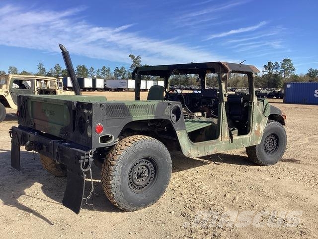 AM General M1152A1B2FK5 Pick up/Dropside