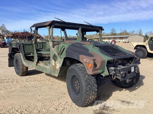 AM General M1152A1B2FK5 Pick up/Dropside
