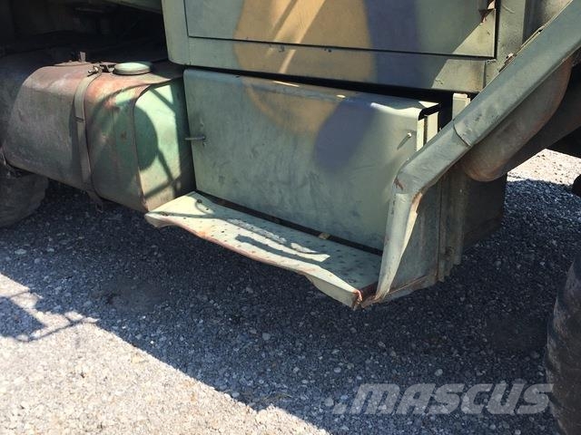 AM General M35A2 Water tankwagens