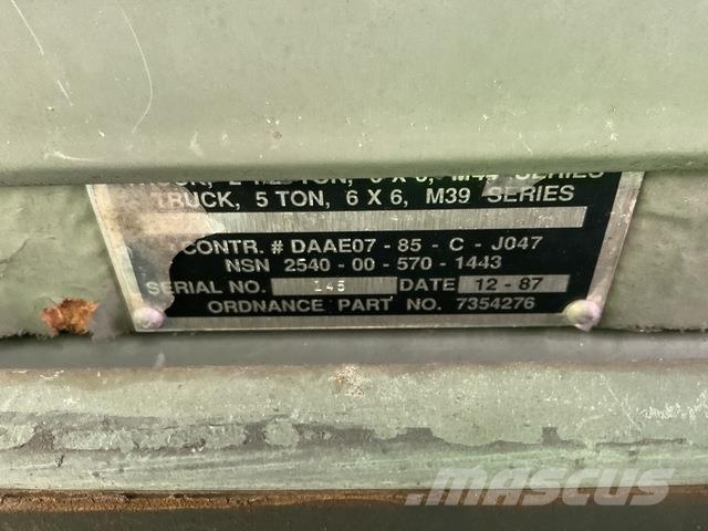 AM General M35A2C Umpikorikuorma-autot