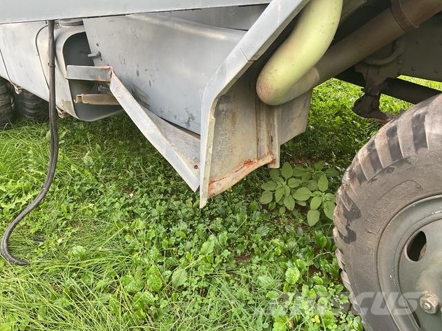 AM General M35A2C Umpikorikuorma-autot