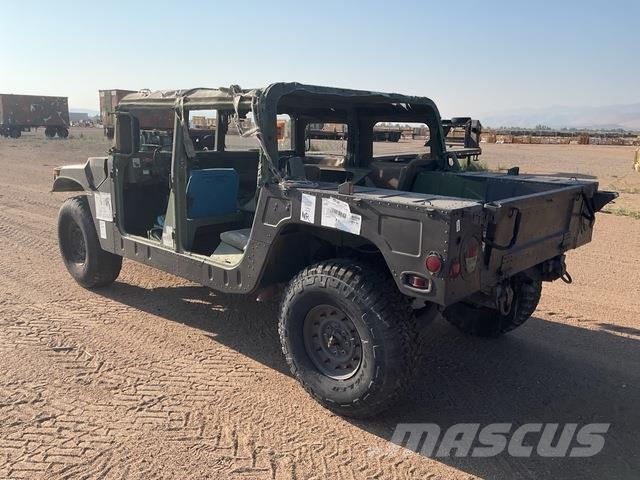 AM General M998 Pick up/Dropside