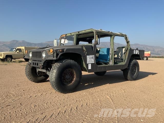 AM General M998 Pick up/Dropside