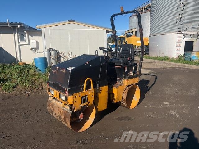 Ammann AV12E Ikerdobos hengerek