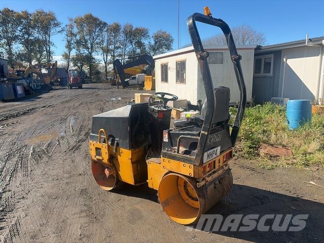 Ammann AV12E Ikerdobos hengerek