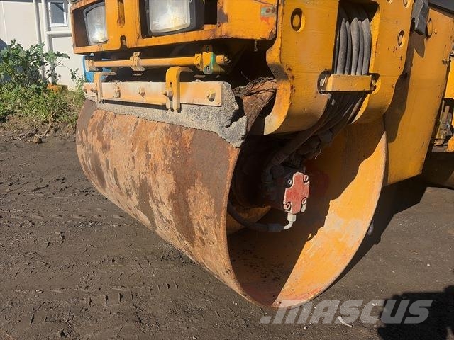 Ammann AV12E Ikerdobos hengerek