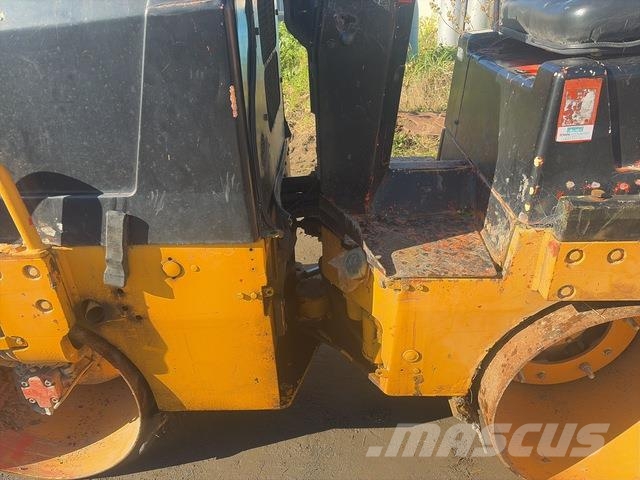 Ammann AV12E Ikerdobos hengerek