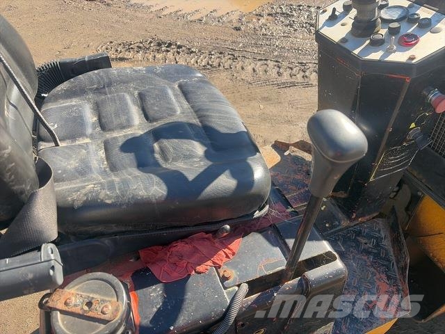 Ammann AV12E Ikerdobos hengerek