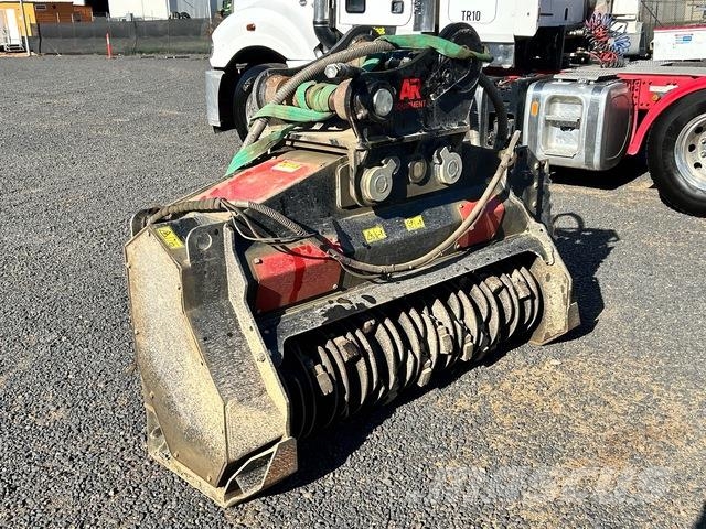 AR Equipment 松土机
