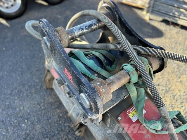 AR Equipment 松土机