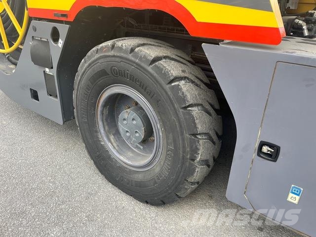 Atlas Copco Boomer XE3C Druga podzemna oprema