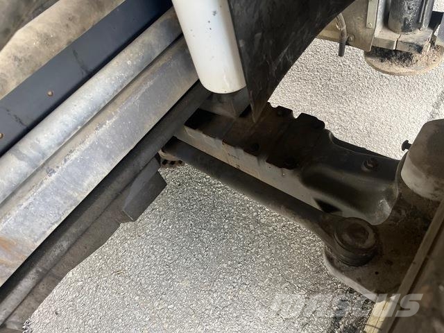 Atlas Copco Boomer XE3C Druga podzemna oprema
