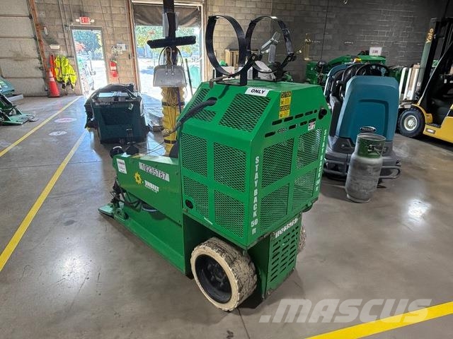  BlastPro BR-2800 Scrubber dryers