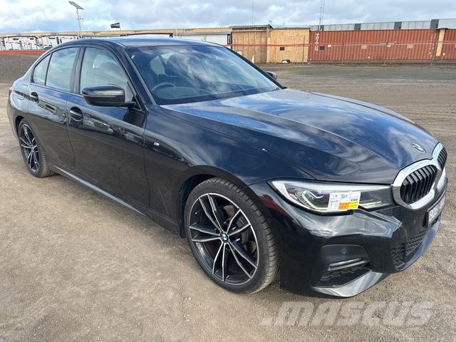 BMW 320i Henkilöautot