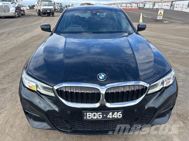 BMW 320i Henkilöautot