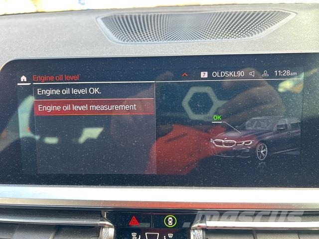 BMW 320i Henkilöautot