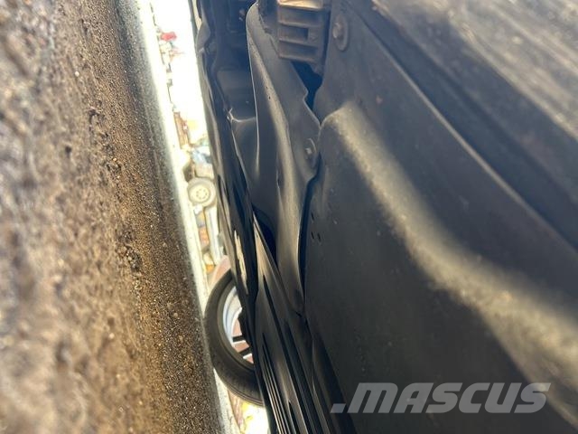 BMW 320i Henkilöautot