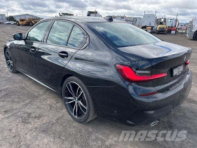 BMW 320i Henkilöautot