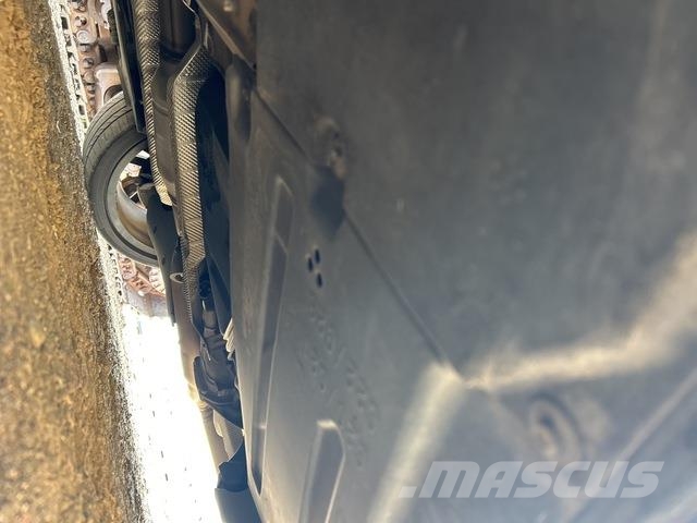 BMW 320i Henkilöautot