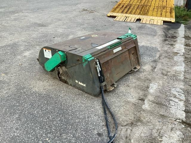 Bobcat 6707144 Šepečiai