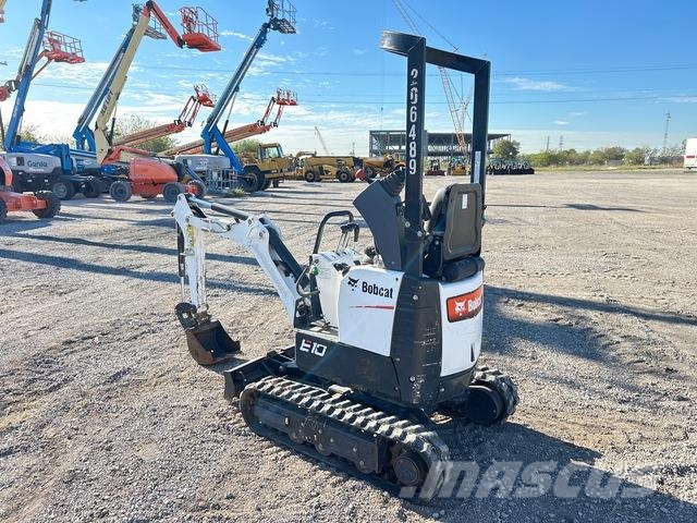 Bobcat E10 Lánctalpas kotrók