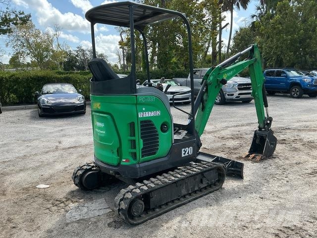 Bobcat E20 履带挖掘机