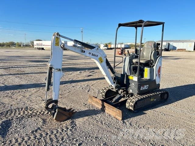 Bobcat E20 Lánctalpas kotrók