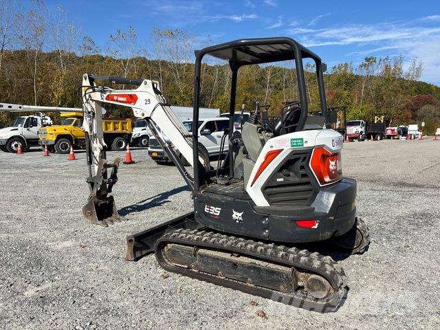 Bobcat E35i Crawler excavators