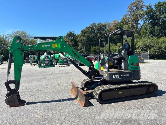 Bobcat E45 履带挖掘机