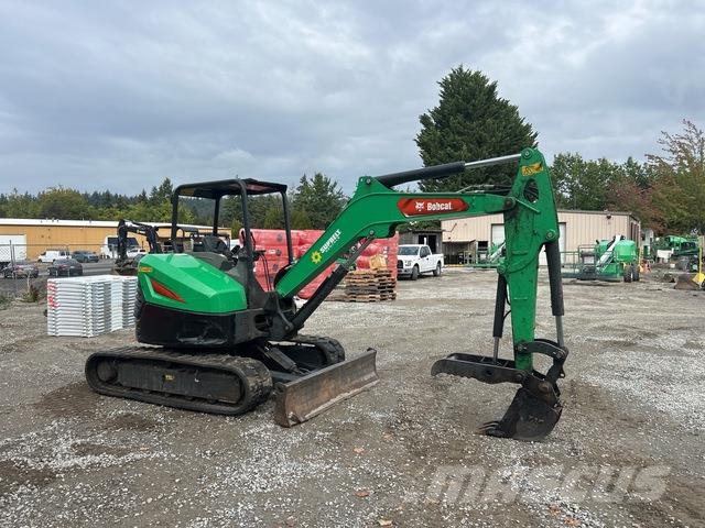 Bobcat E50 Гусеничні екскаватори