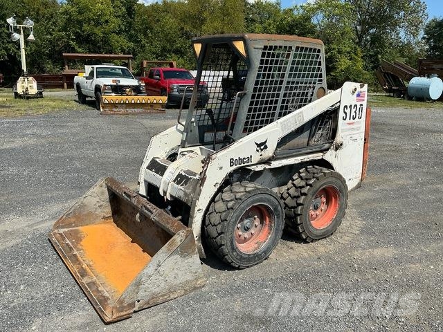 Bobcat S130 Lietoti riteņu kompaktiekrāvēji