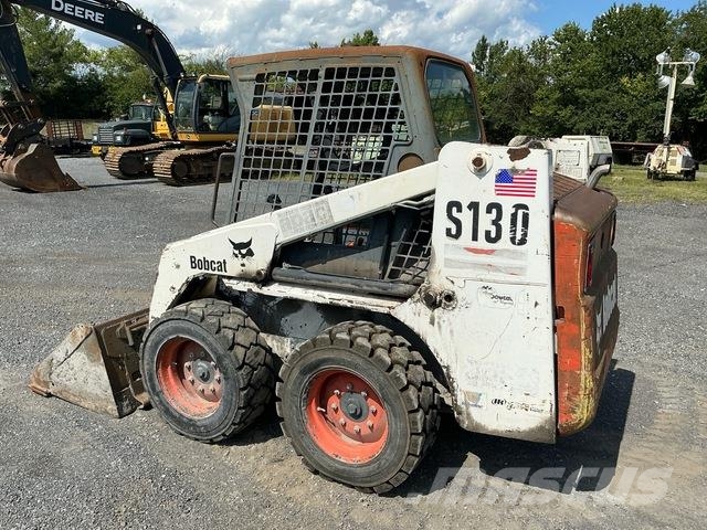 Bobcat S130 Lietoti riteņu kompaktiekrāvēji