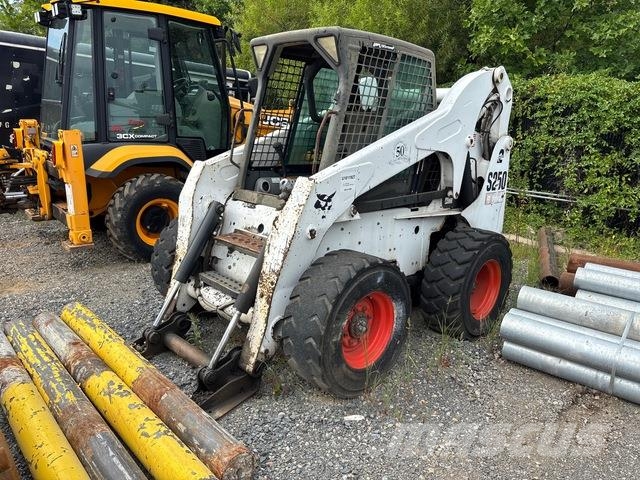 Bobcat S250 Šmykom riadené nakladače