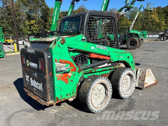 Bobcat S450 Šmykom riadené nakladače
