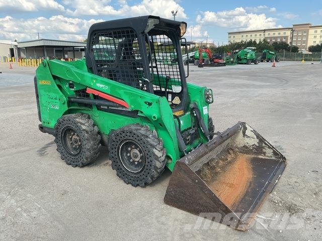 Bobcat S550 Carregadoras de direcção deslizante