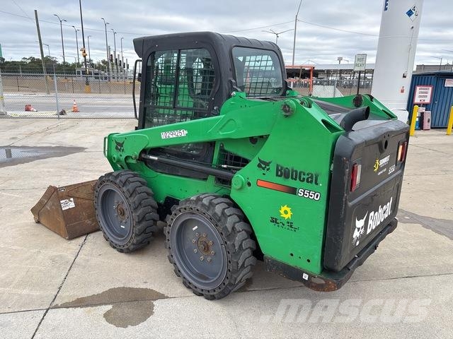 Bobcat S550 Carregadoras de direcção deslizante