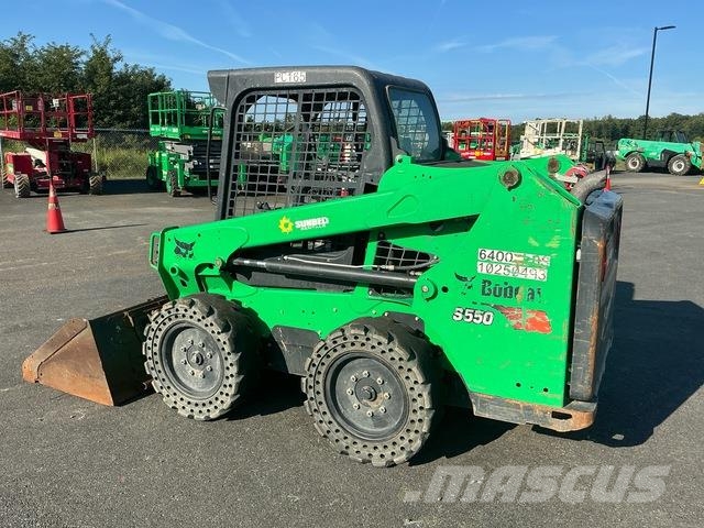 Bobcat S550 스키드로더