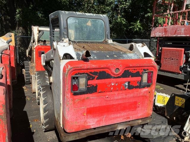 Bobcat S550 滑移轉向裝載機