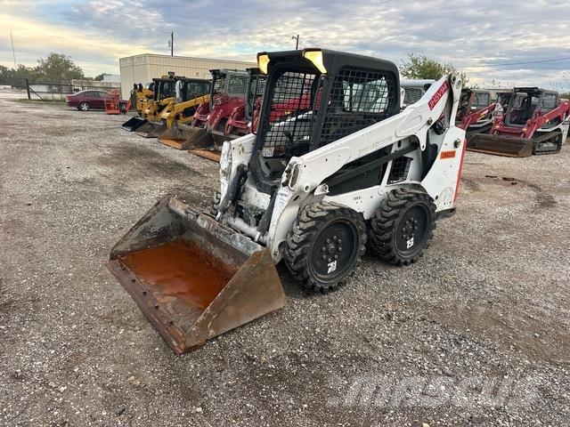 Bobcat S570 لوادر انزلاقية التوجيه