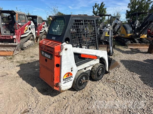 Bobcat S70 لوادر انزلاقية التوجيه