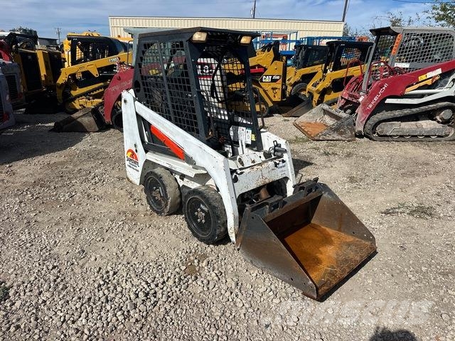 Bobcat S70 لوادر انزلاقية التوجيه