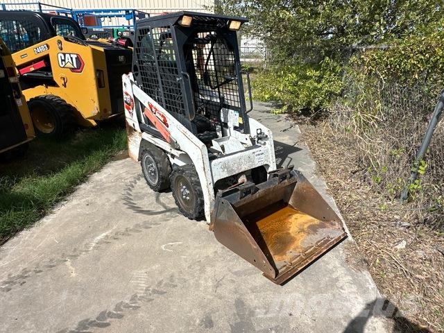 Bobcat S70 لوادر انزلاقية التوجيه