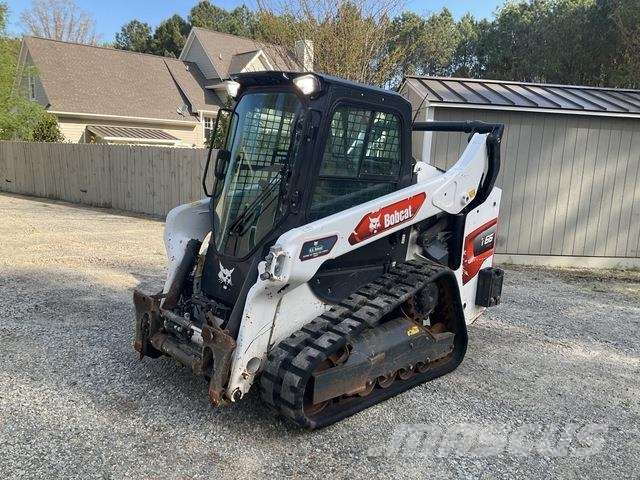 Bobcat T66 Lietoti riteņu kompaktiekrāvēji